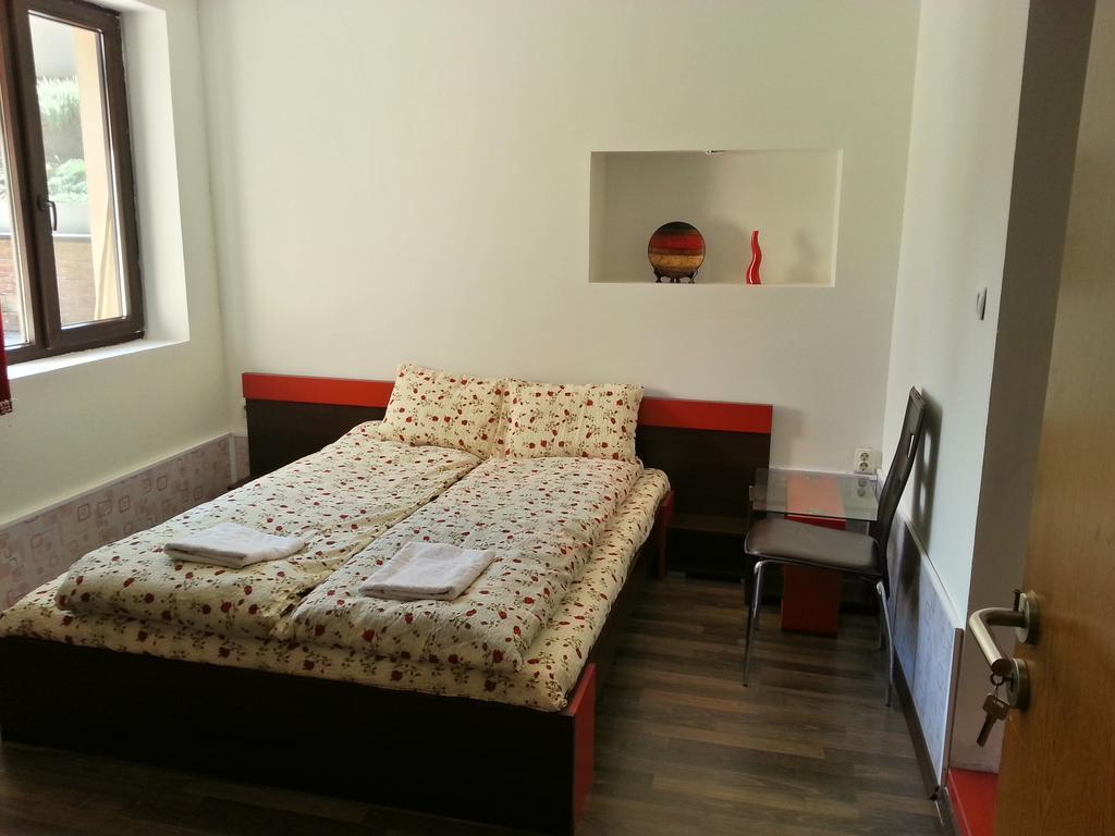 Guest House Zora Belogradchik Exterior photo